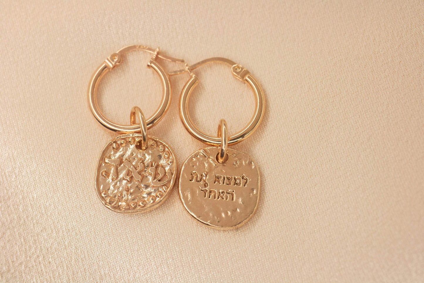 The Cosmic Love Amulet